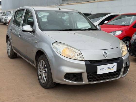 RENAULT SANDERO 1.6 EXPRESSION 8V FLEX 4P MANUAL RENAULT SANDERO 1.6 EXPRESSION 8V FLEX 4P MANUAL